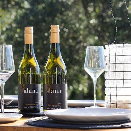 Pinot Longbox - Martinborough Holiday Home מראה חיצוני תמונה